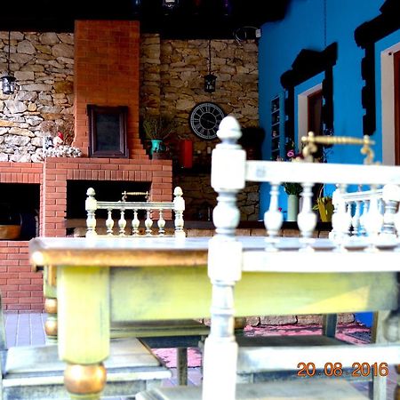 Resedinta Rotundu Bed & Breakfast Butuceny Ngoại thất bức ảnh