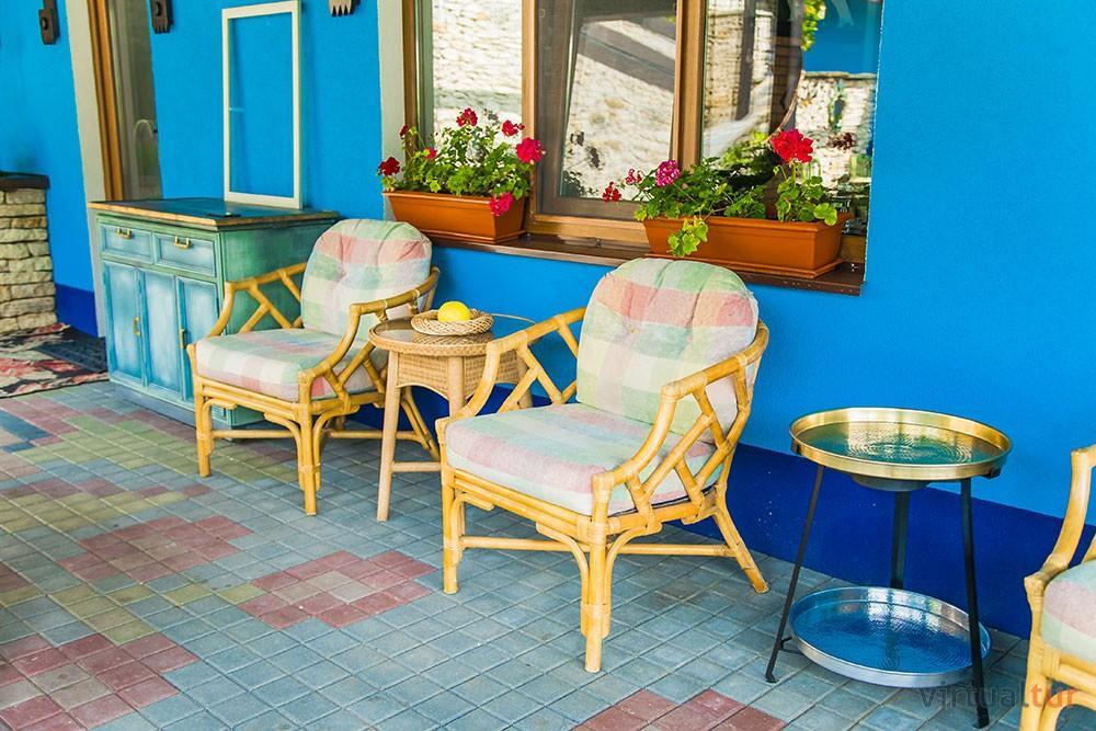 Resedinta Rotundu Bed & Breakfast Butuceny Ngoại thất bức ảnh