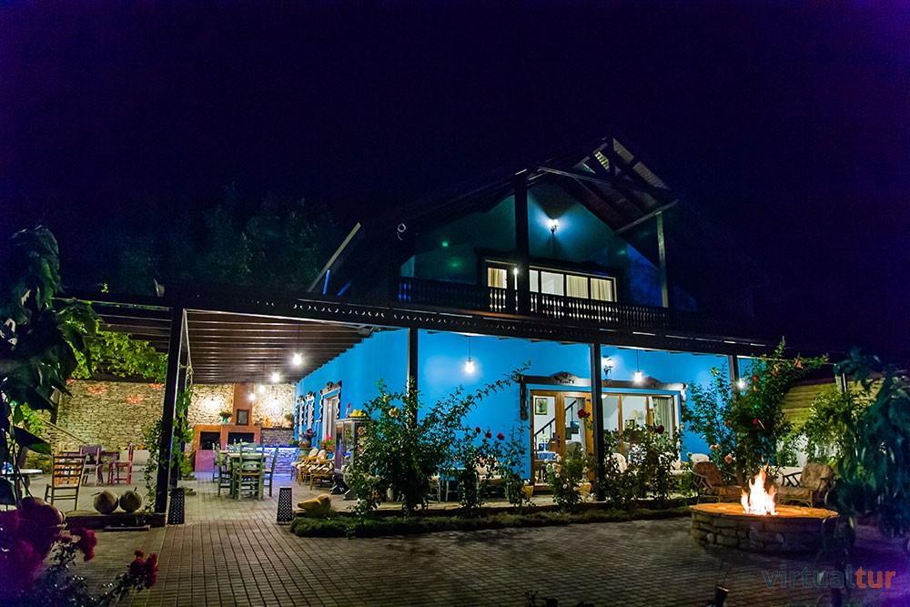 Resedinta Rotundu Bed & Breakfast Butuceny Ngoại thất bức ảnh