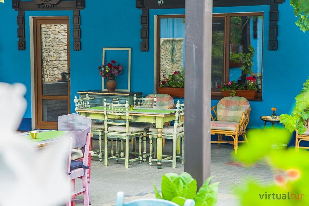 Resedinta Rotundu Bed & Breakfast Butuceny Ngoại thất bức ảnh