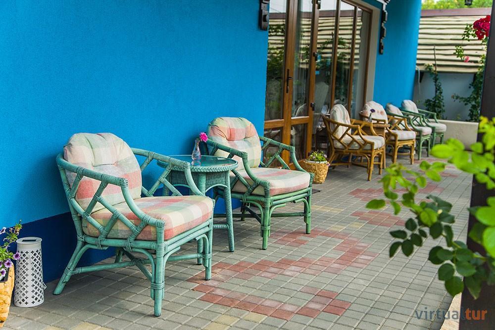 Resedinta Rotundu Bed & Breakfast Butuceny Ngoại thất bức ảnh