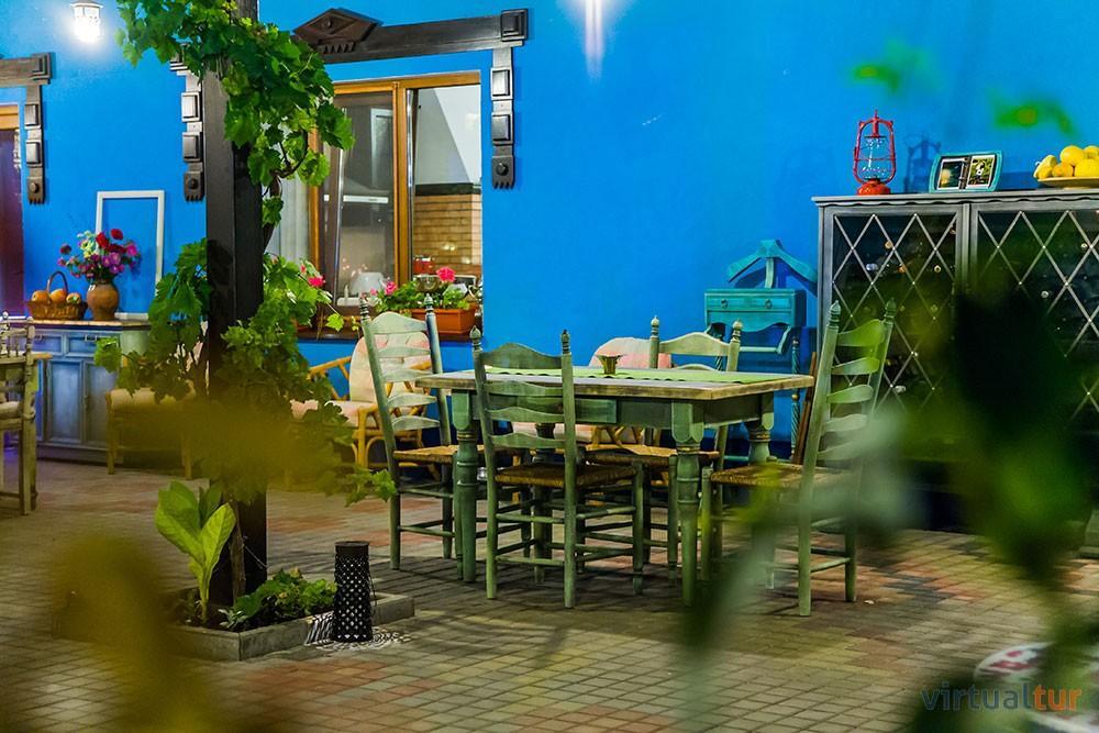 Resedinta Rotundu Bed & Breakfast Butuceny Ngoại thất bức ảnh