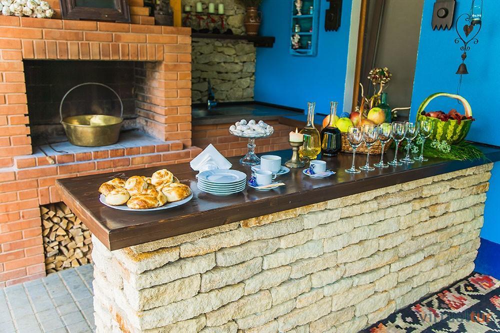 Resedinta Rotundu Bed & Breakfast Butuceny Ngoại thất bức ảnh