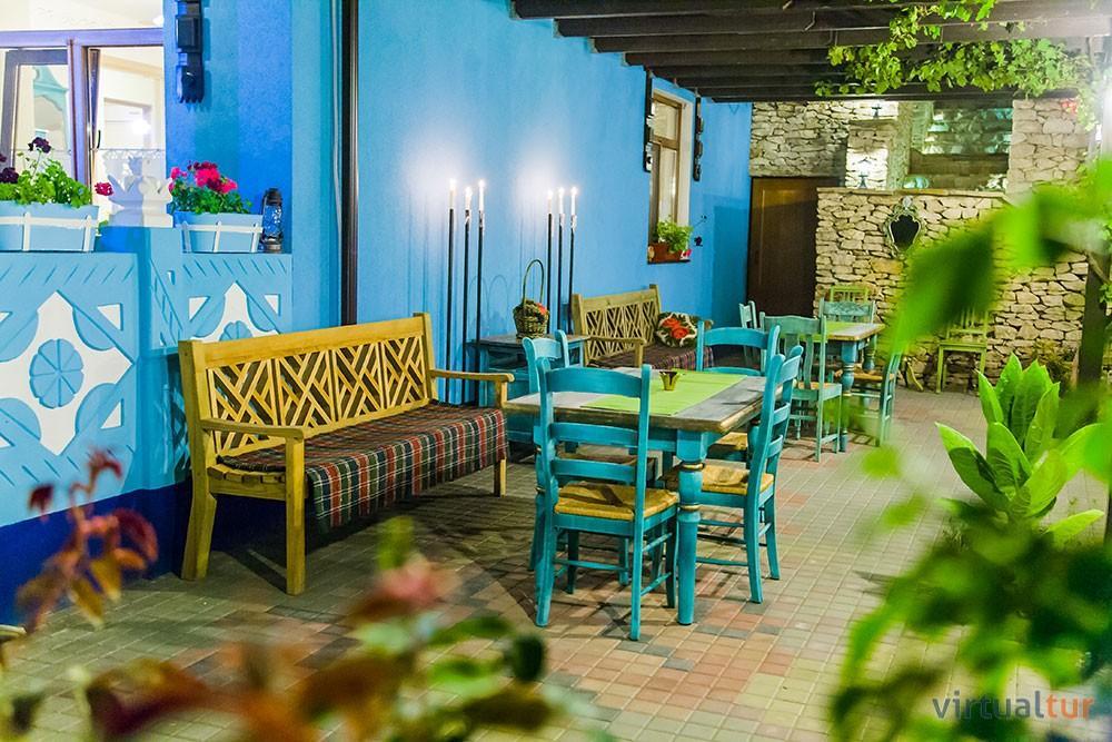 Resedinta Rotundu Bed & Breakfast Butuceny Ngoại thất bức ảnh