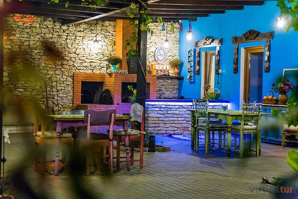 Resedinta Rotundu Bed & Breakfast Butuceny Ngoại thất bức ảnh