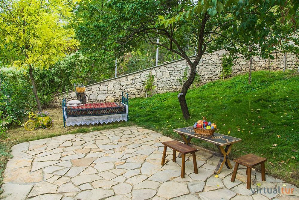 Resedinta Rotundu Bed & Breakfast Butuceny Ngoại thất bức ảnh