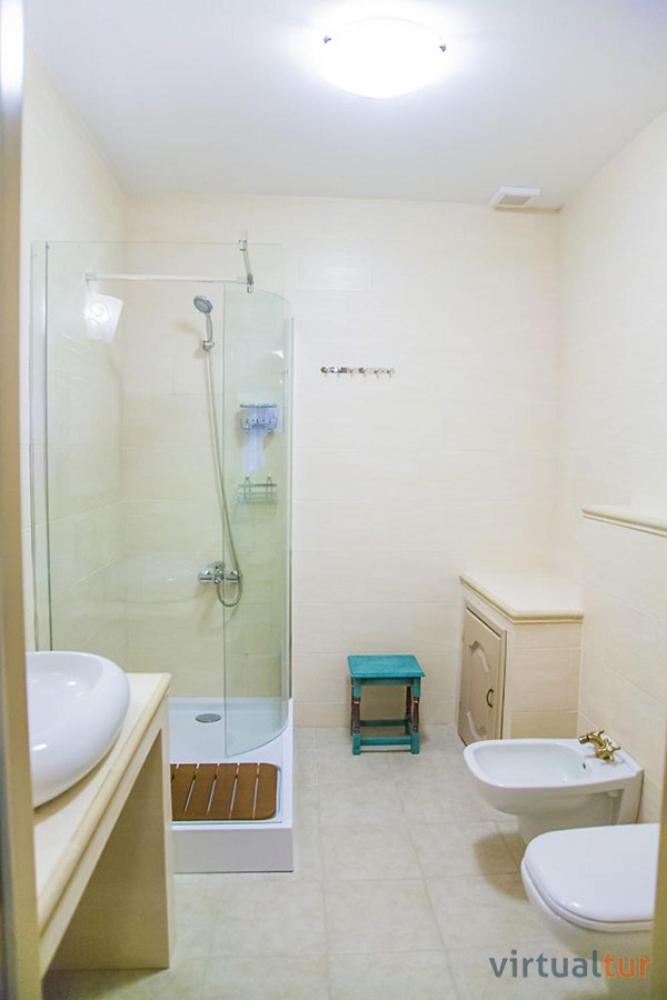 Resedinta Rotundu Bed & Breakfast Butuceny Ngoại thất bức ảnh